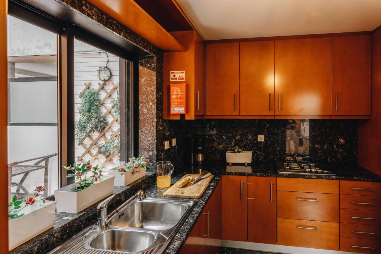 Riverfront Haven Family'S Choice With Free Garage Porto Exterior foto